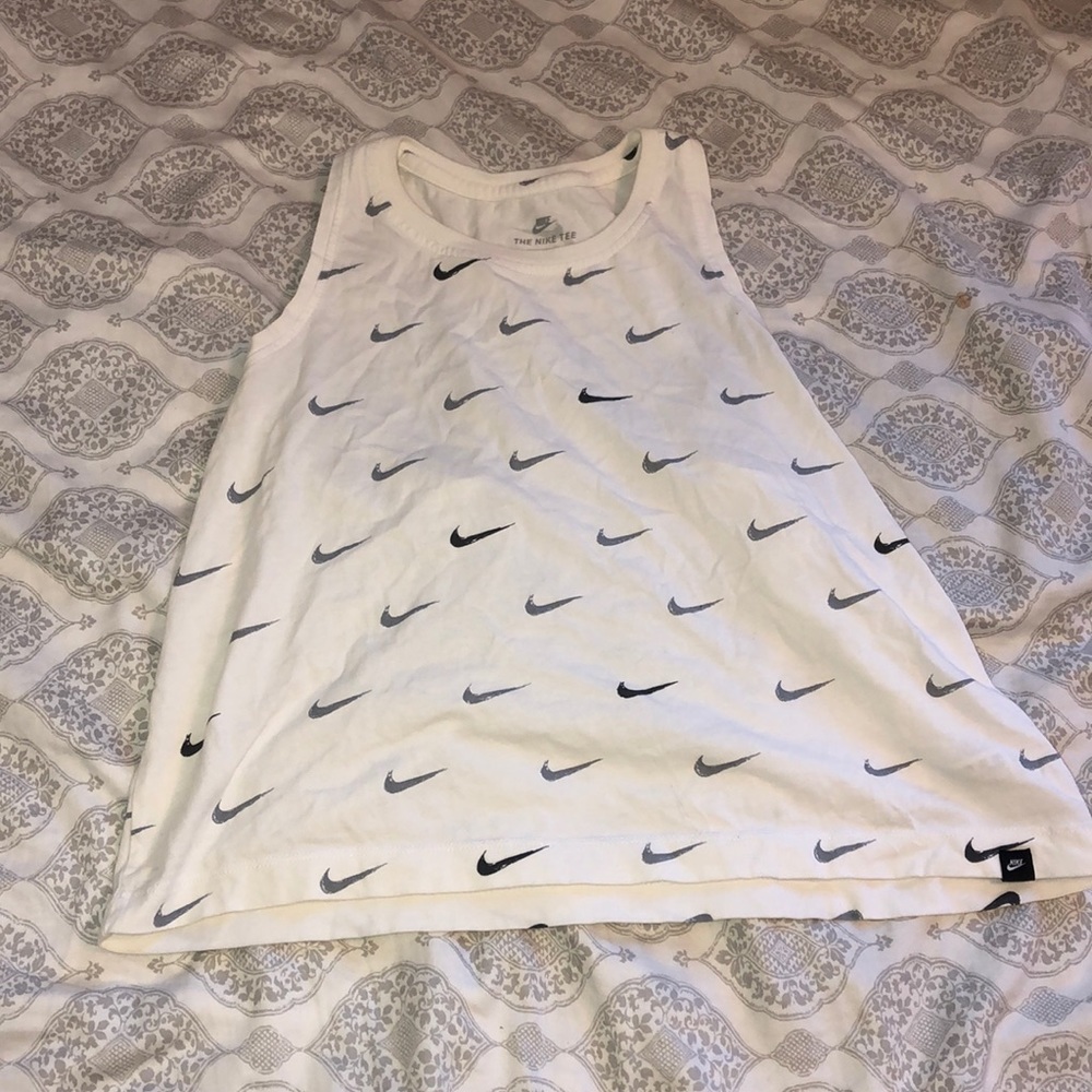 Nike workout top